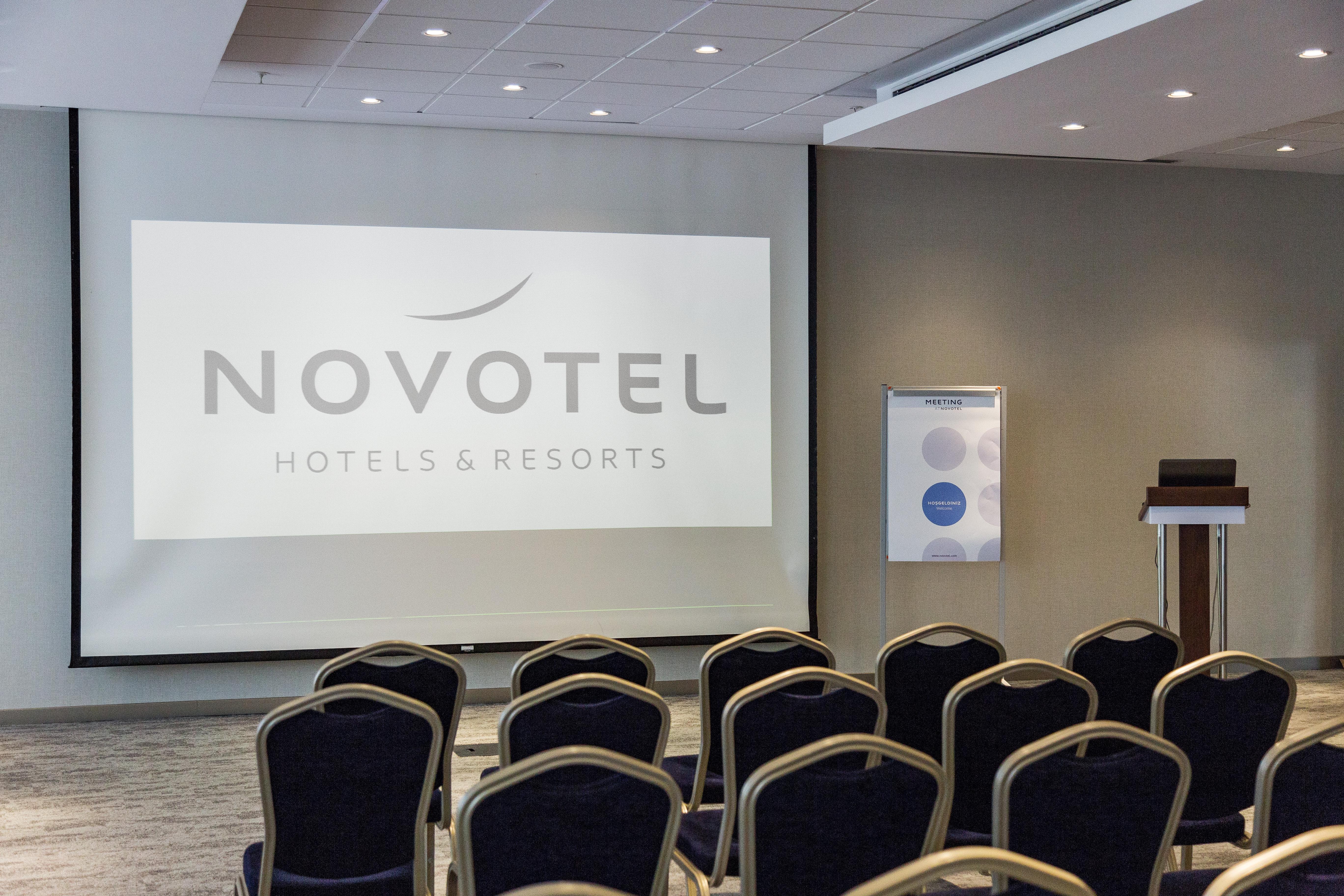 Novotel Istanbul Zeytinburnu Exterior photo